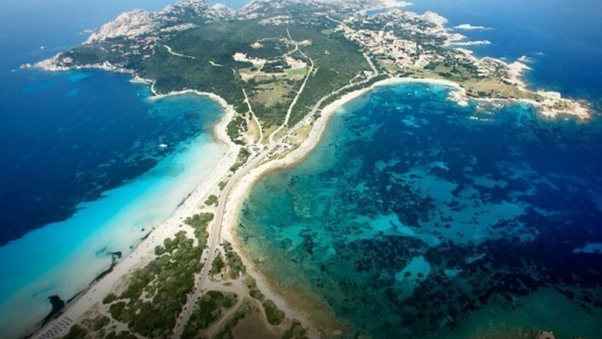 Spiagge di Capo Testa (Rena di Levante e Rena di Ponente) — Santa Reparata (Sardegna)